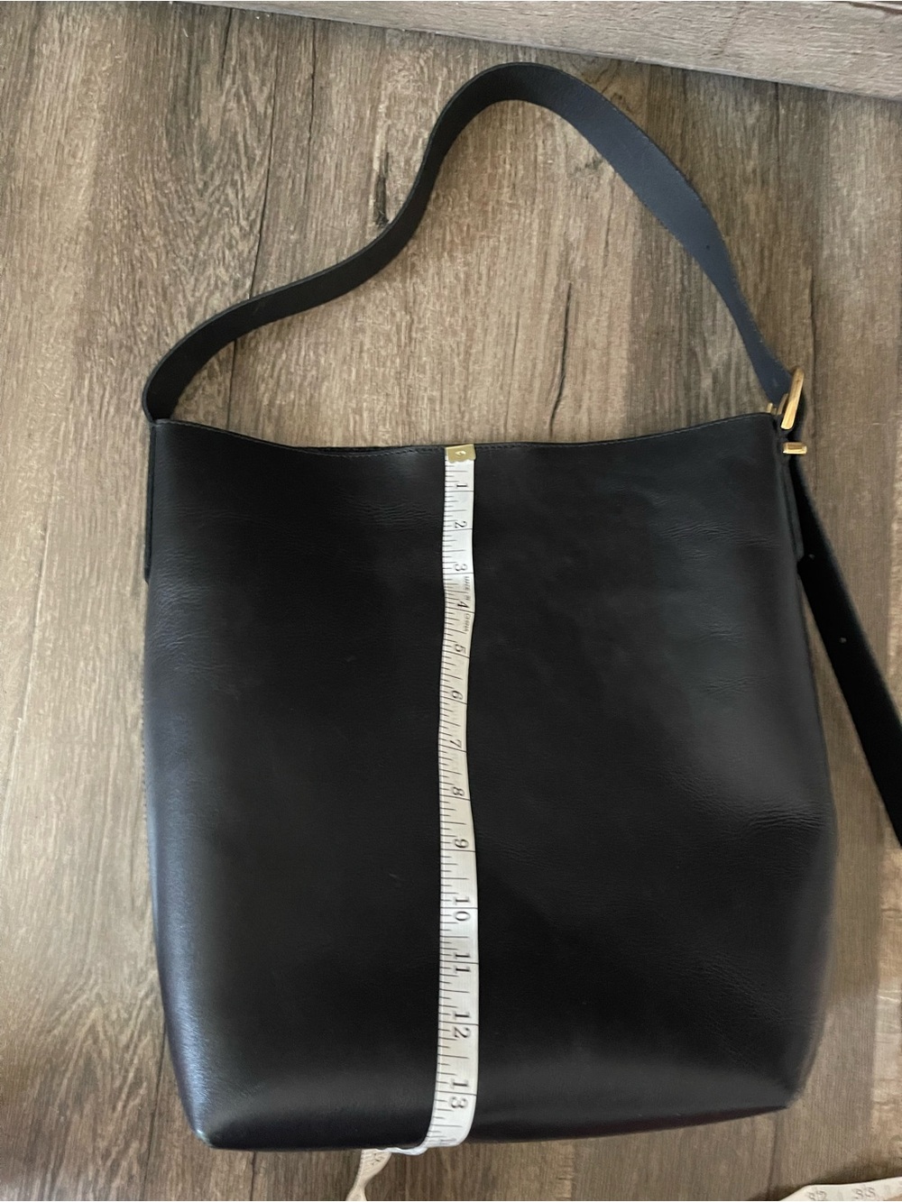 Madewell Essential Bucket Tote BagBlack Leather Bucket Bag with Adjustable Strap - Picture 7 of 10